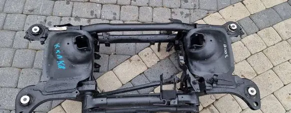 Peugeot 3008 I Rear subframe