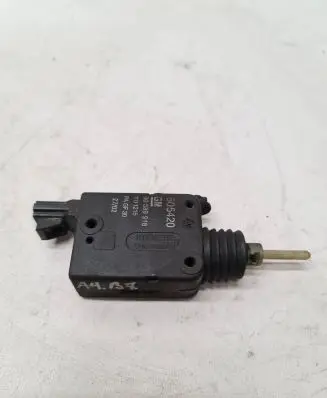 Audi A4 S4 B7 8E 8H Central locking motor 90589918 1101215 605420