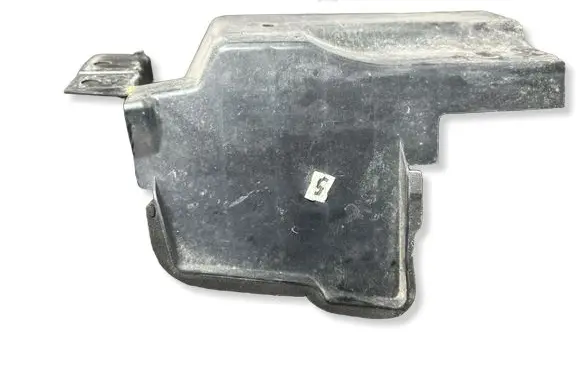 Nissan Qashqai Radiator trim 62823BR30A