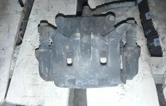 Nissan Murano Z50 Front brake caliper NOCODE