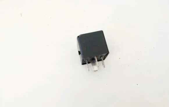 Volkswagen Golf VII Other relay 4h0951253a v23136-b0006-x080