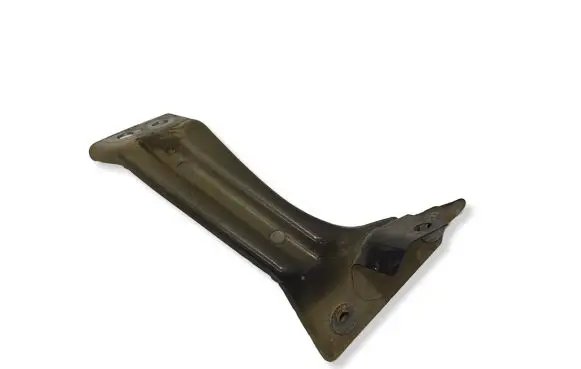 Volkswagen PASSAT B8 Fender mounting bracket 3G0821141