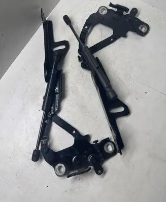 BMW 4 F32 F33 Fender mounting bracket 189896 139896