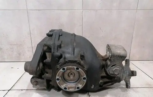 Mercedes-Benz S W220 Rear differential/diff mount bracket A2203507814