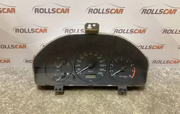 Mazda 626 Speedometer (instrument cluster) GE6VD