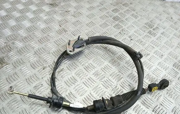 Gear shift cable linkage