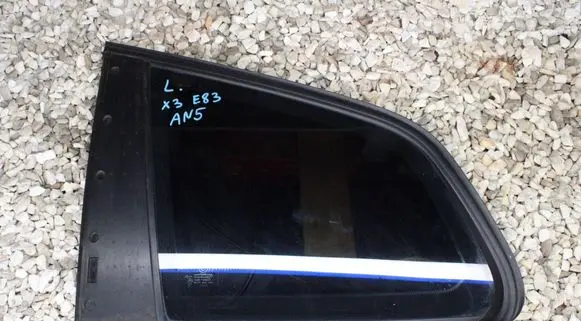 BMW X3 E83 Rear side window 3413917