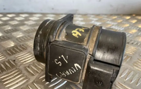 Opel Vivaro Mass air flow meter 7700109812