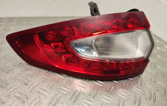 Ford Mondeo MK V Rear/tail lights DS7313405C 391RCL 22216