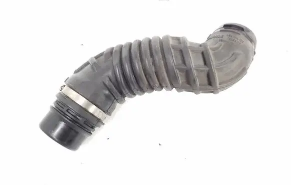 Maserati Quattroporte Turbo air intake inlet pipe/hose 670003847