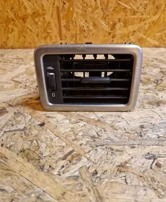 Volvo V70 Dashboard side air vent grill/cover trim 30755183 30755177