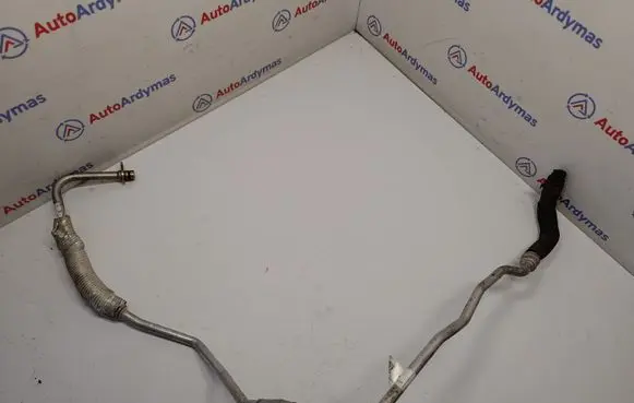 Coolant pipe/hose