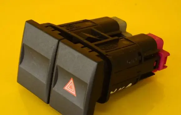 Ford Mondeo Mk III Hazard light switch 1S7T-13A350-CD 1S7T13A350CD