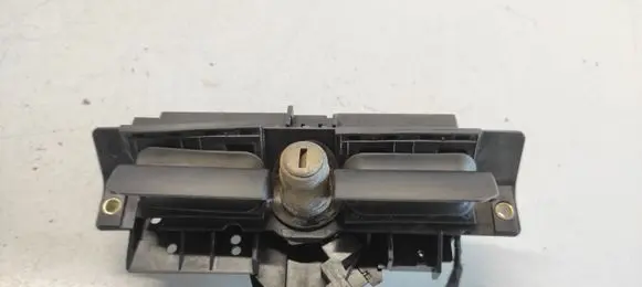 Audi A3 S3 8L Tailgate/trunk/boot exterior handle 8D9827565 4B0827565