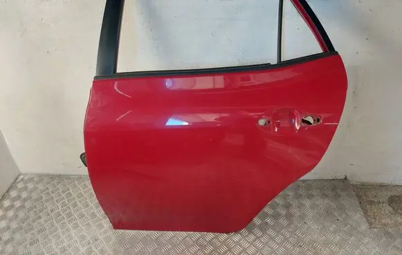 Toyota Auris 150 Rear door 6700402260