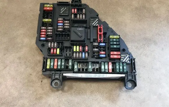BMW 5 F10 F11 Fuse module 9264923