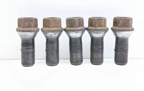 BMW 5 F10 F11 Nuts/bolts 