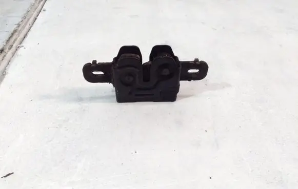 Volvo V70 Engine bonnet/hood lock/catch 30649448 30649447