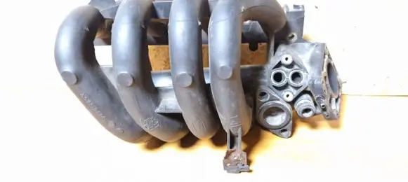 Ford Focus Intake manifold Xs4e9424