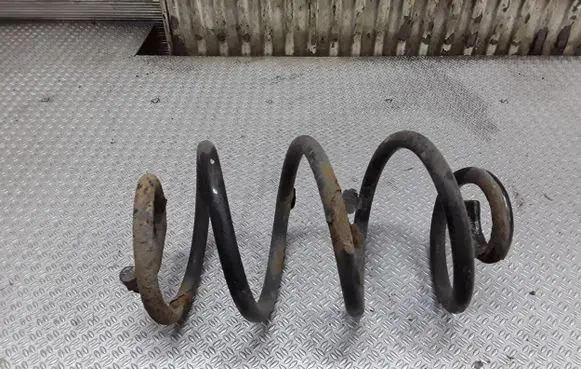 Nissan Note (E11) Rear coil spring