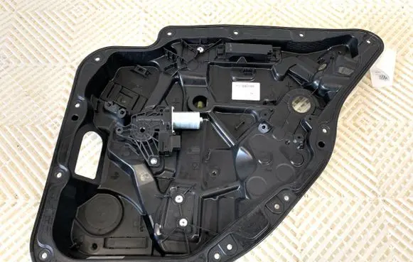 Mercedes-Benz C W205 Rear door window regulator with motor