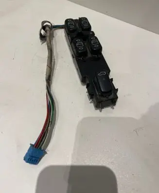 Mercedes-Benz S W220 Electric window control switch 2208201010 131100