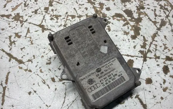 Audi A6 S6 C6 4F Headlight ballast module Xenon 4F0941329B