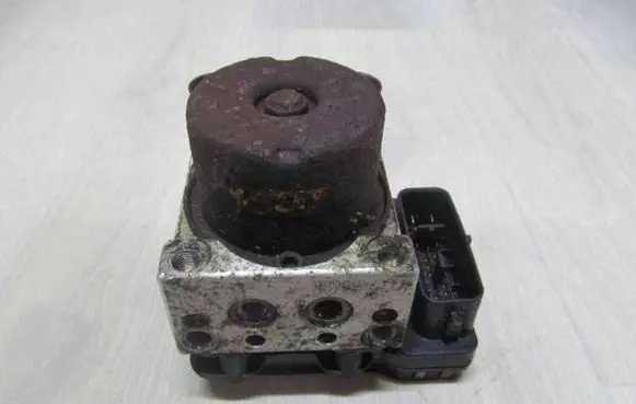 Mazda 6 ABS Pump 2059047 7430