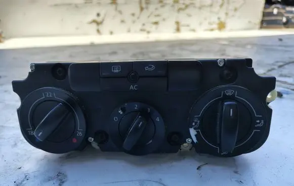 Volkswagen Caddy Climate control/heater control trim