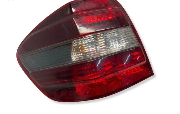 Mercedes-Benz ML W164 Rear/tail lights 404101L
