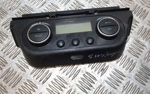 Suzuki Swift I Climate control unit 3951062J40 3951062J4