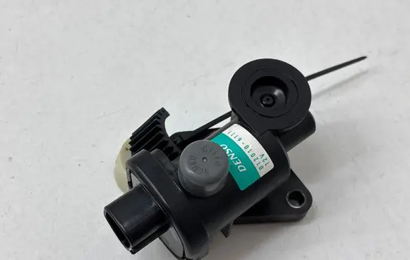 Subaru Legacy VII Intake manifold valve actuator/motor 0120106111