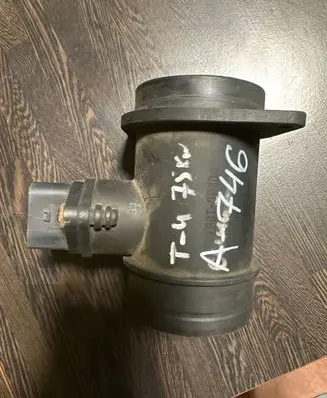 Volkswagen II LT Mass air flow meter 0281002463