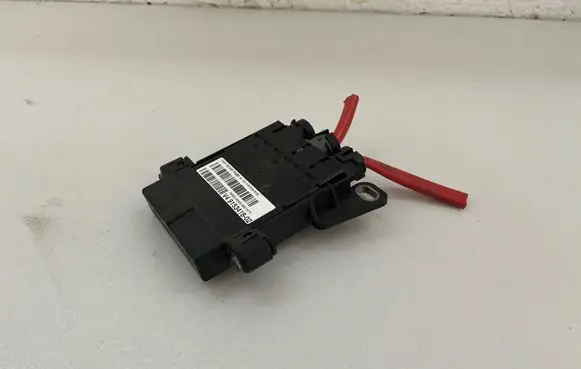 BMW 5 F10 F11 Current control relay 9153410