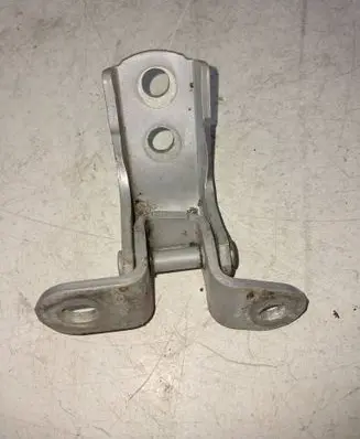 Toyota C-HR I Front door upper hinge 