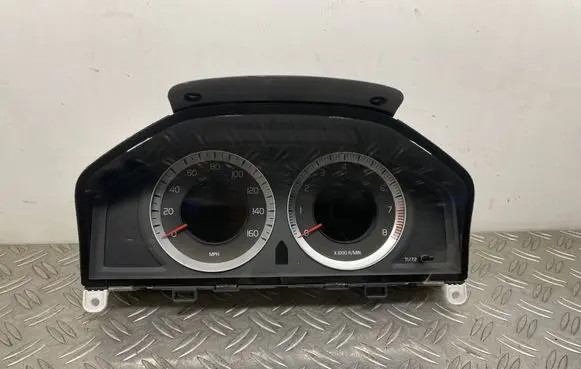 Speedometer (instrument cluster)
