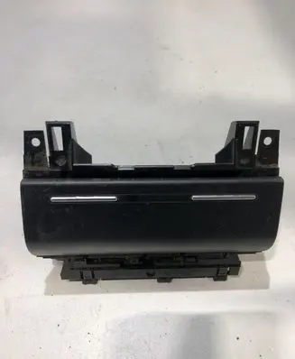 Audi A4 S4 B7 8E 8H Ashtray (front) 8E0857951