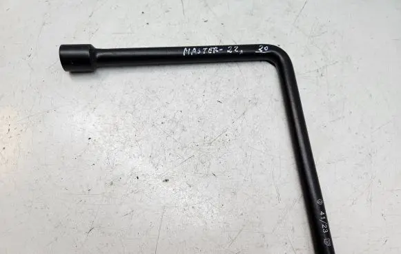 Renault Master III Wheel nut wrench 