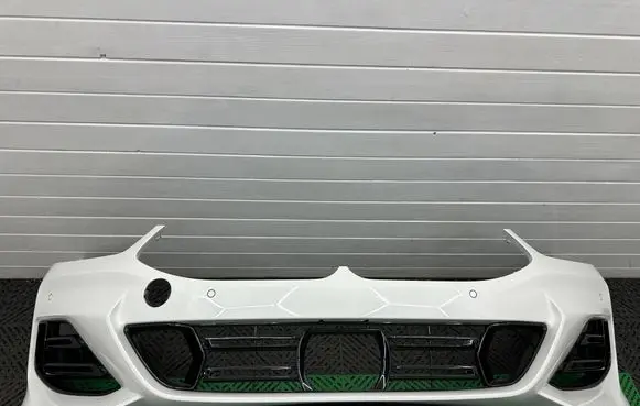 BMW 8 G14 Front bumper 8070558