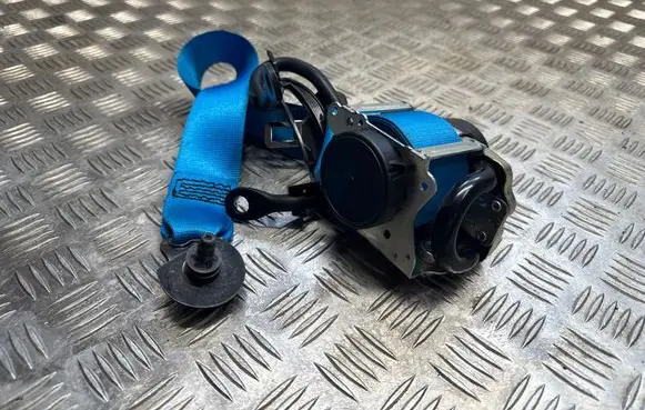 BMW i8 Front seatbelt 7354758 626554100