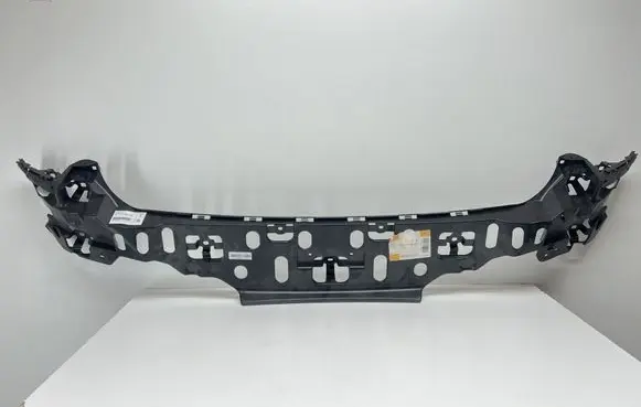 BMW 8 G16 Rear bumper mounting bracket 8075305