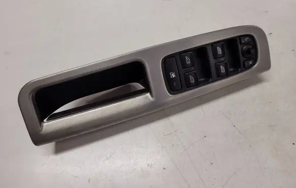 Volvo V50 Electric window control switch 8663817