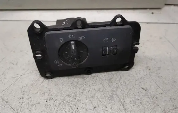 Skoda Fabia Mk1 (6Y) Light switch 6Y2941531