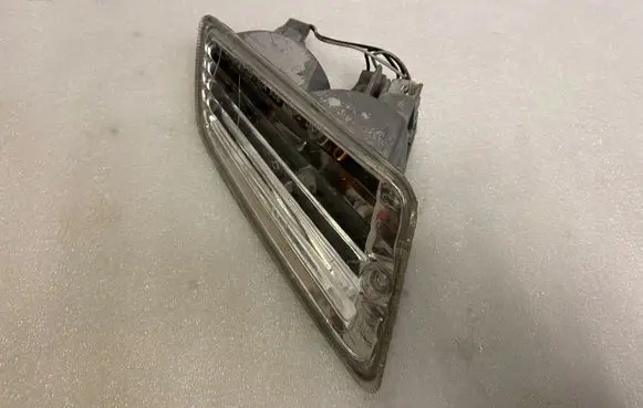 Volkswagen New Beetle Front indicator light vespa