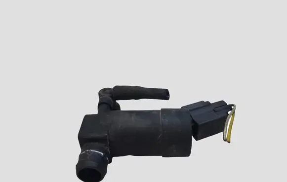 Ford Focus Windscreen/windshield washer pump 1S7117K624FE