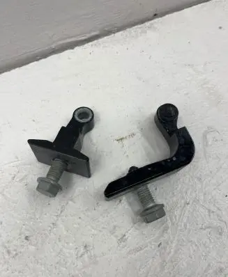 BMW 2 F46 Rear door lower hinge 7246061