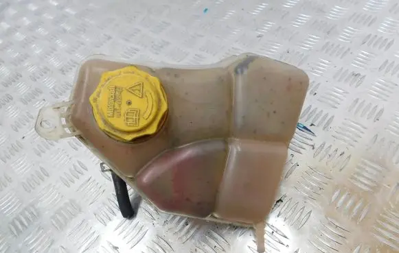 Ford Fusion Coolant expansion tank/reservoir 3S618K218
