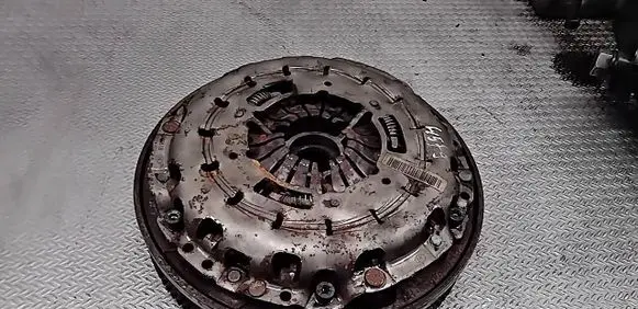 BMW 3 E90 E91 Clutch set kit 7615632 21217603849