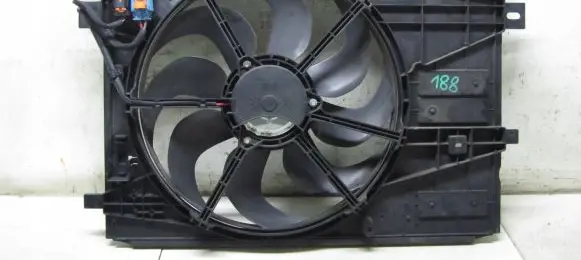 Citroen C4 II Picasso Electric radiator cooling fan