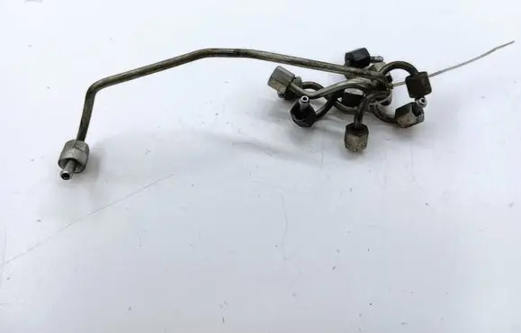 Honda CR-V Fuel injector supply line/pipe 